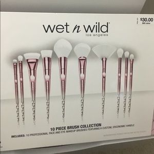 Wet N Wild Brush Collection